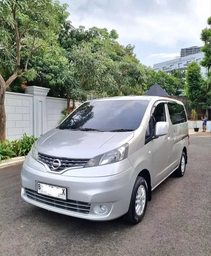 Nissan Evalia 1.5 SV 2014 MT TDP 5 jt