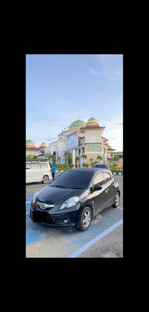 DIJUAL HONDA BRIO E CKD 2016 AT HITAM