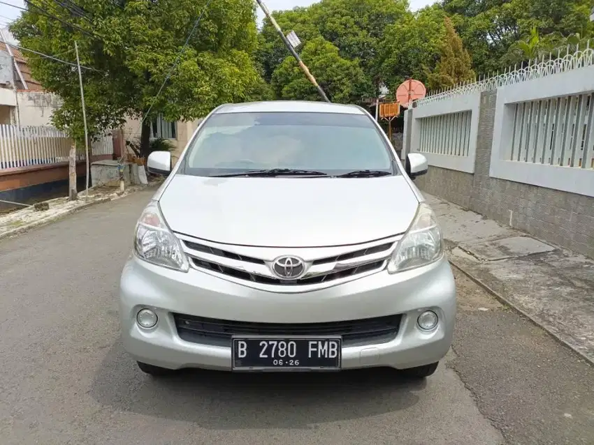 TDP 2 JUTA. TOYOTA AVANZA MATIC TAHUN 2014