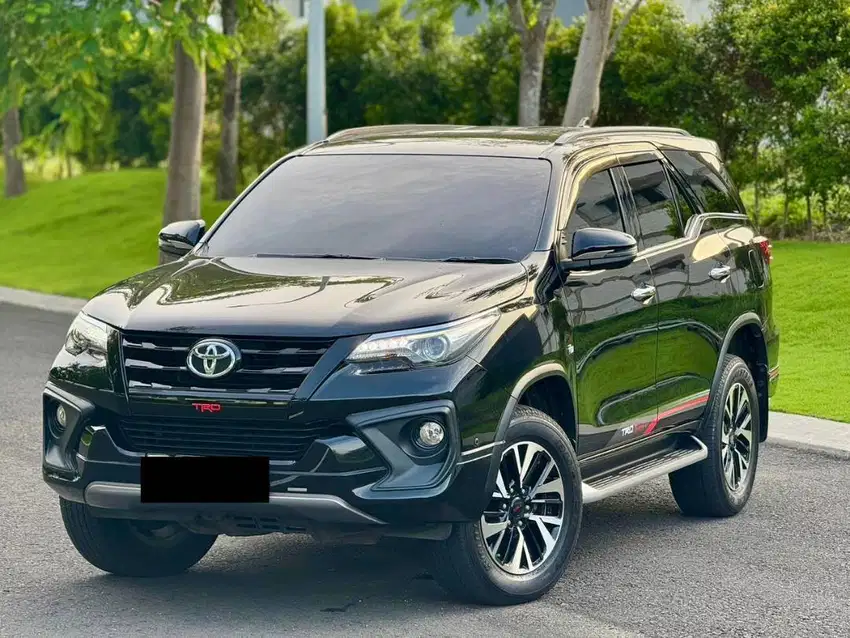 Toyota Fortuner SRZ Bensin matic Tipe tertinggi TRD ‼