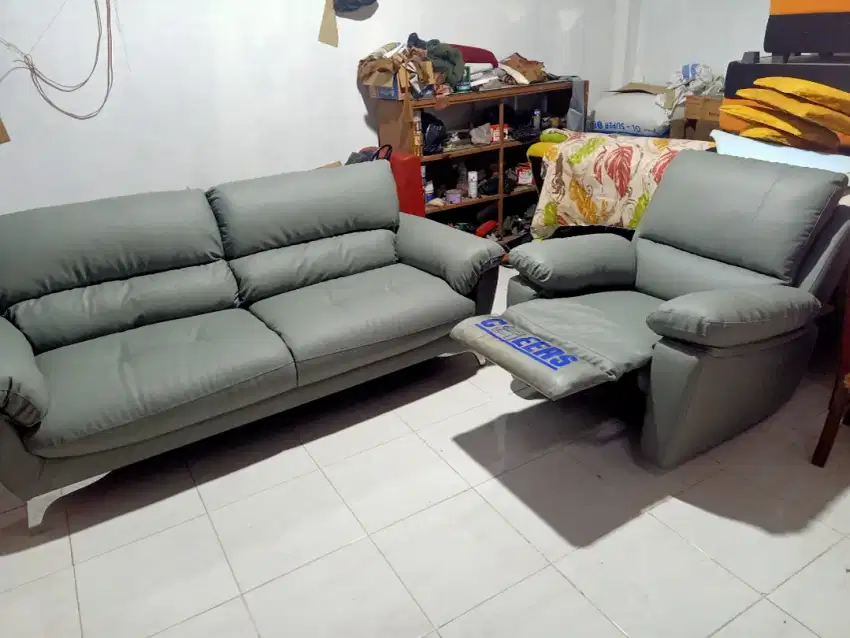 Servis sofa dan bikin sofa baru