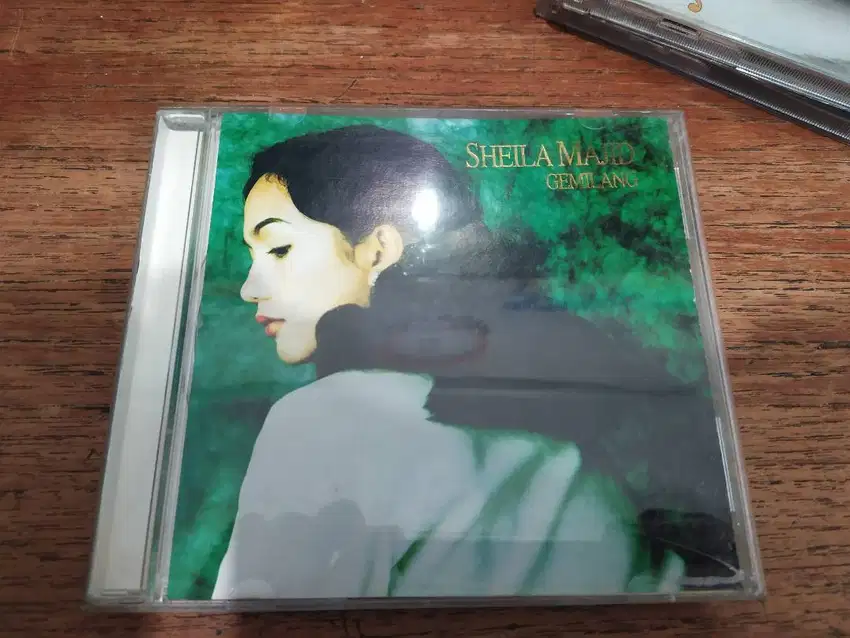 Koleksi CD Audio Sheila Majid Album Gemilang Original Lagu Indonesia