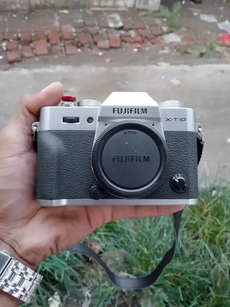 Fujifilm XT-10 / Lensa 7Artisan 25MM Fujifilm F1.8