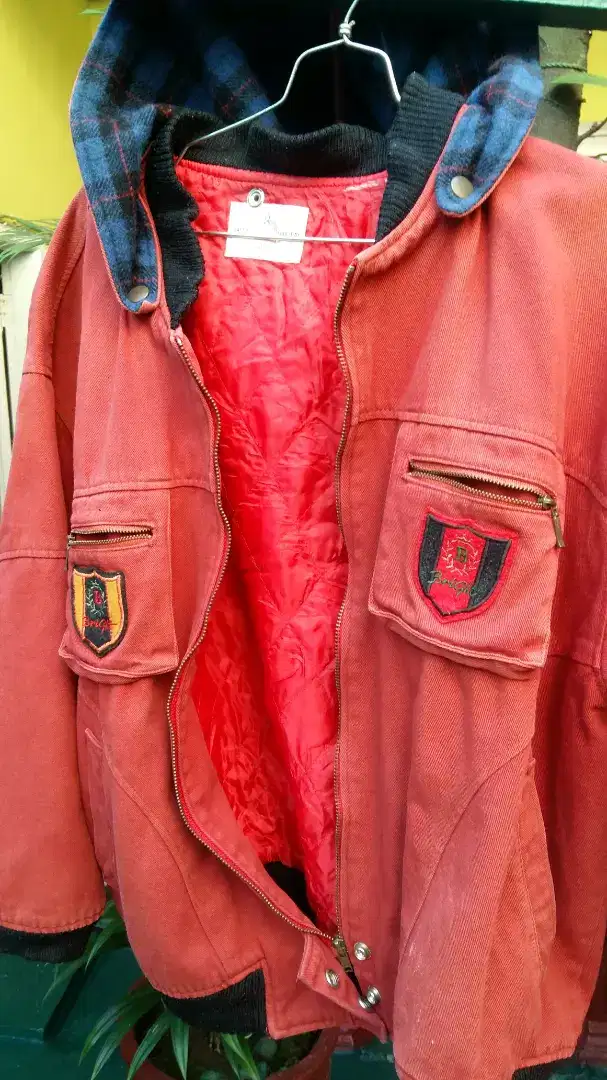 Jual Jaket Merah Modis