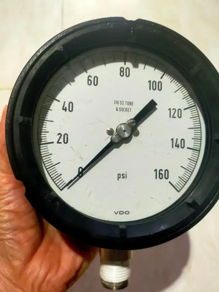 Pressure Gauge 160psi 316 ss Tube & Socket