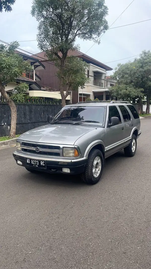 Opel Blazer 1996 Bensin