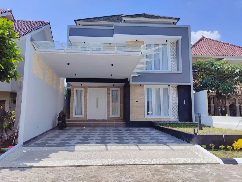 Rumah mewah perumahan elit jalan kaliurang jogja dengan perabot cantik