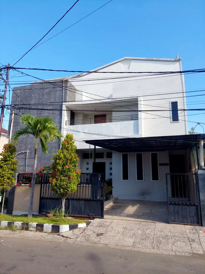 Termurah Rumah Kost 3 Lt Margorejo Indah