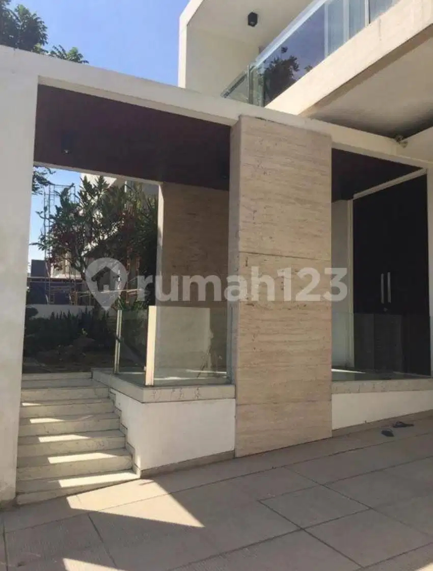 Dijual Rumah Minimalis Graha Family