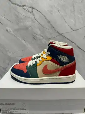 Air Jordan Mid Multicolor