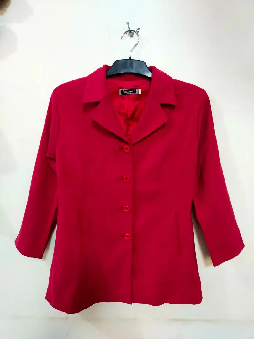 Blazer Coat Merah Panjang