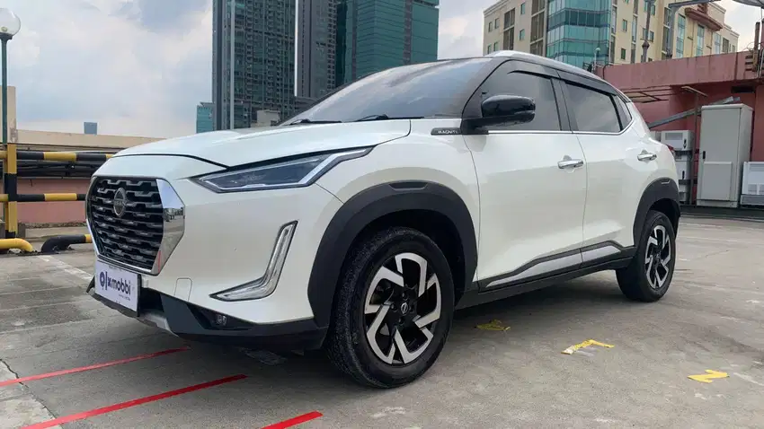 Pajak Panjang - Nissan Magnite 1.0 Premium Bensin-AT 2022