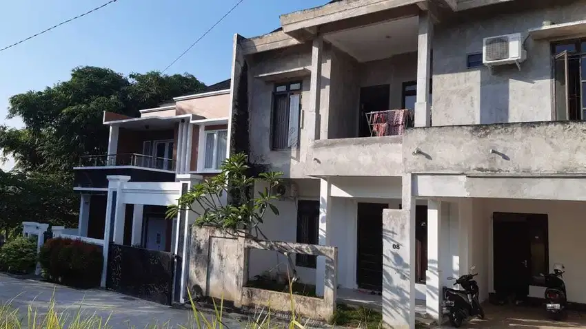 Dijual Rumah di komplek km6