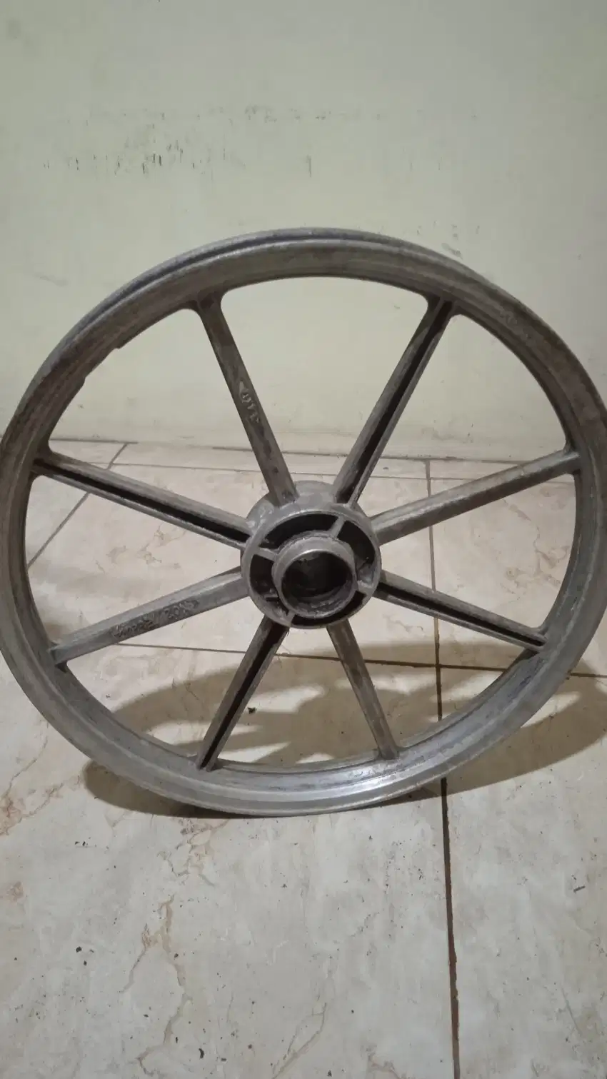 Velg motor supra/grend palang 8