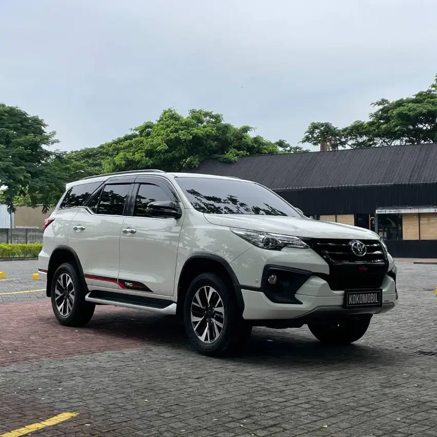 TOYOTA FORTUNER VRZ TRD AT 2018