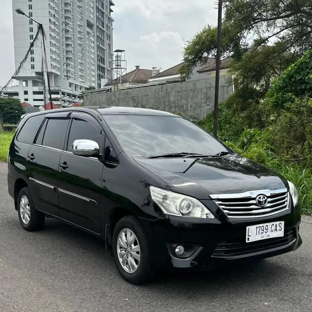 TDP25jt Toyota Kijang Innova 2.0G Bensin Matic 2013 2012 Hitam Kredit