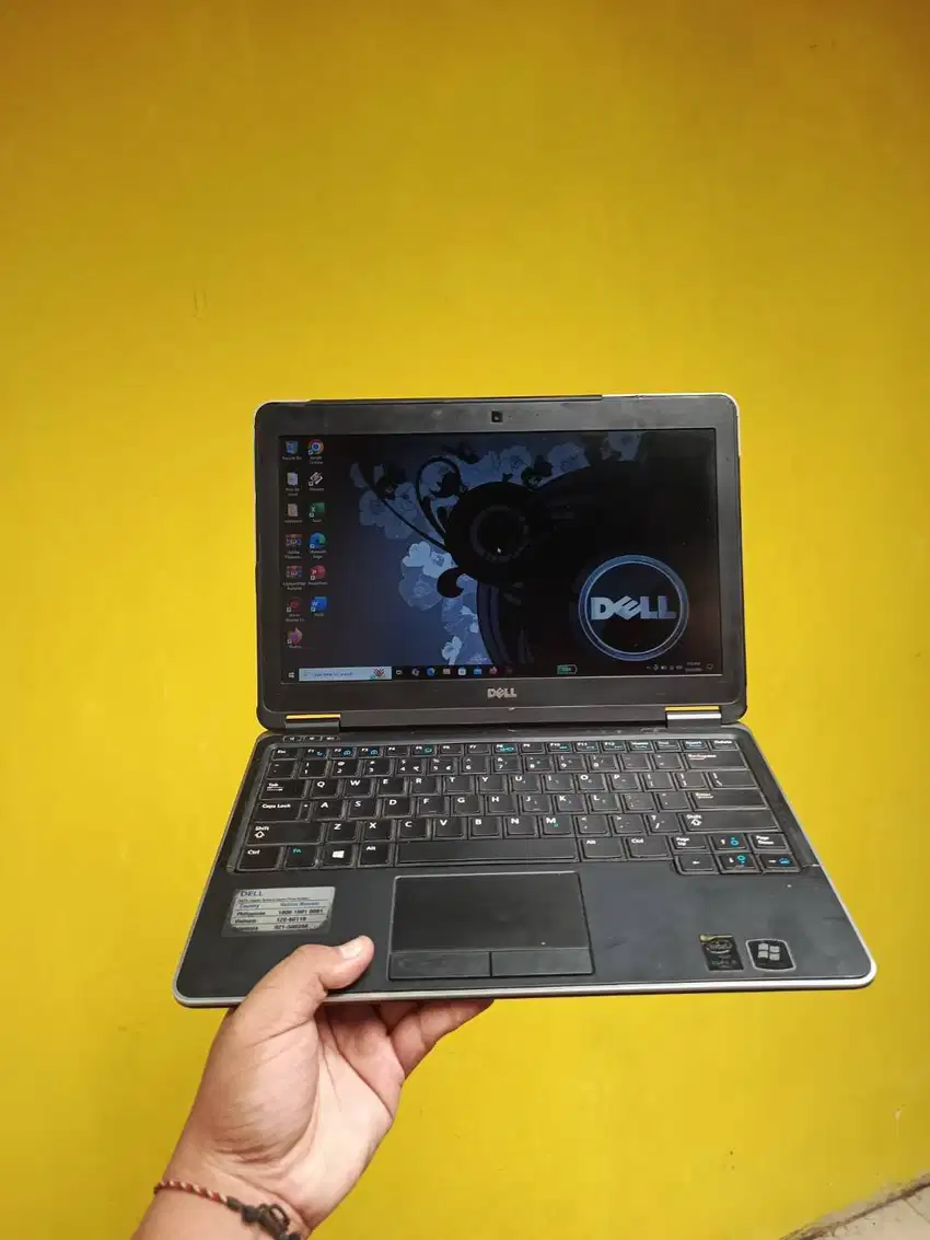 Dell Latitude E7240 Intel Core i5 Ram 8Gb Ddr3L Ssd 128Gb Slim Siap Pa