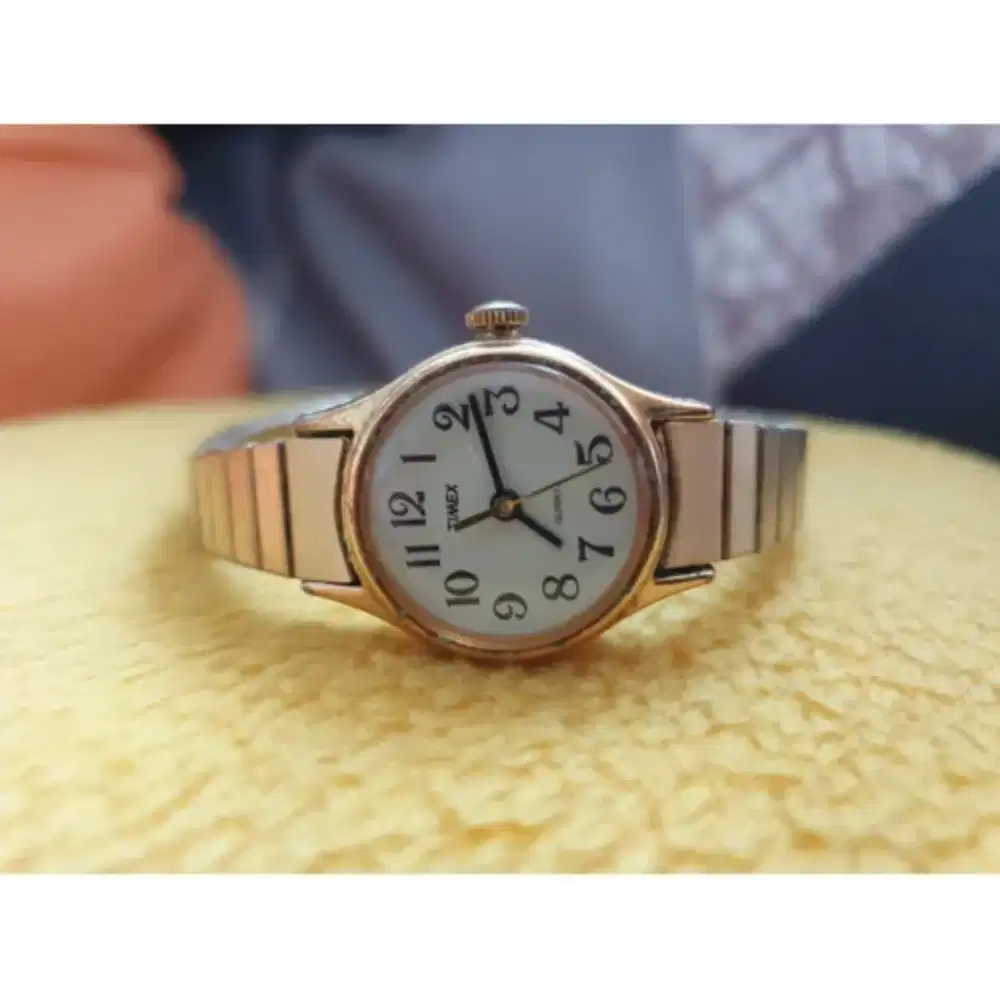 Jam Tangan Timex 377 BA Cell Gold Tone Quartz Analog Ladies Watch