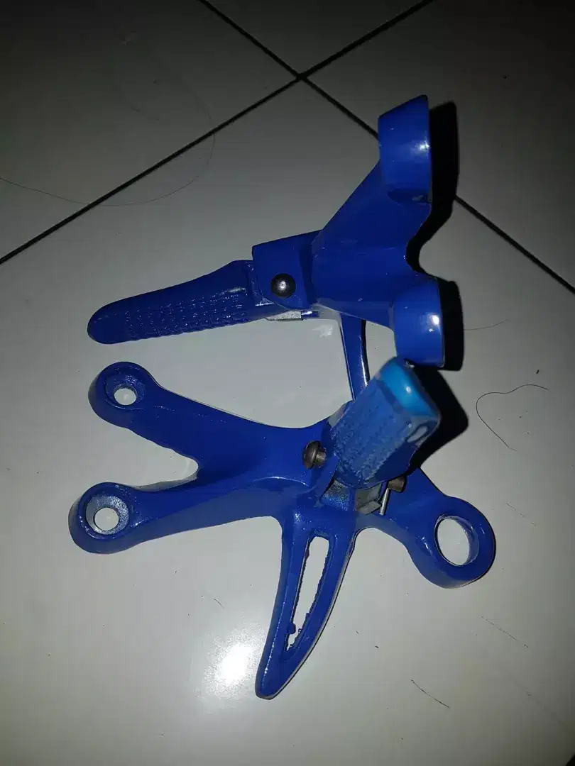 Step suzuki satria fu f150 biru