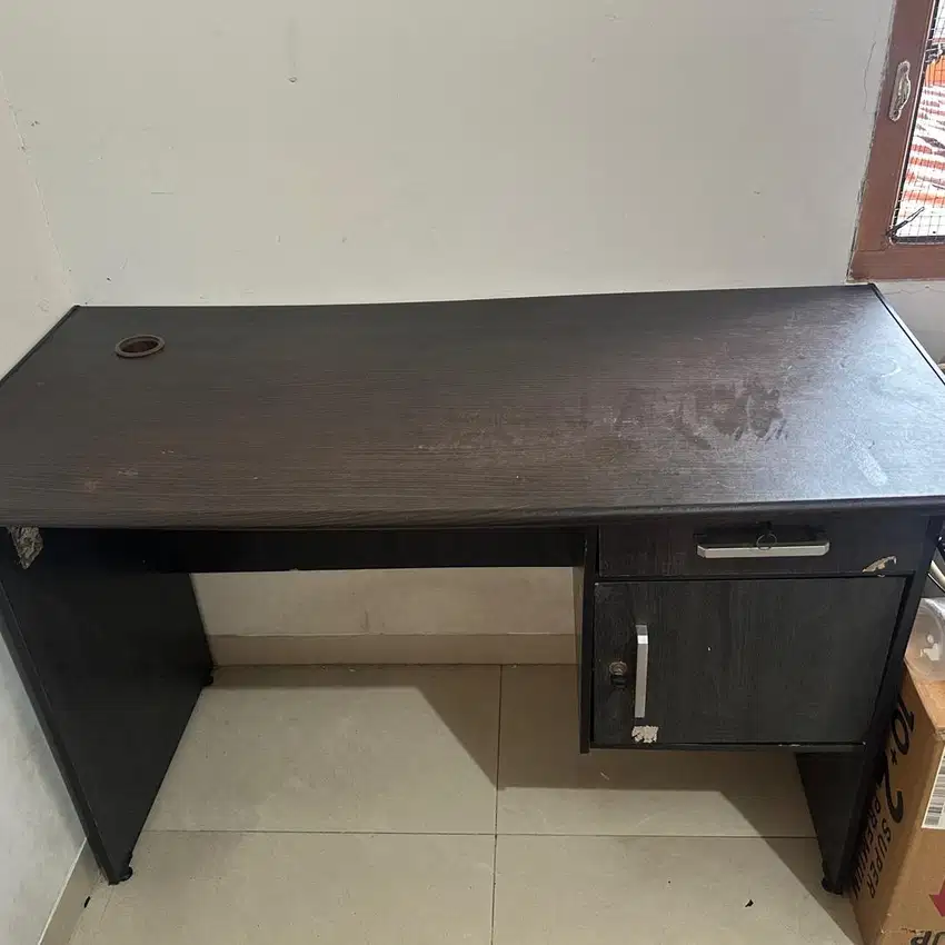 Meja Kantor Kayu 2 Laci