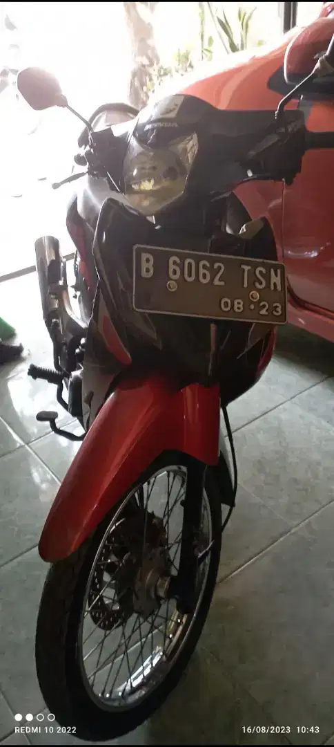 Dijual Honda Revo std 2008