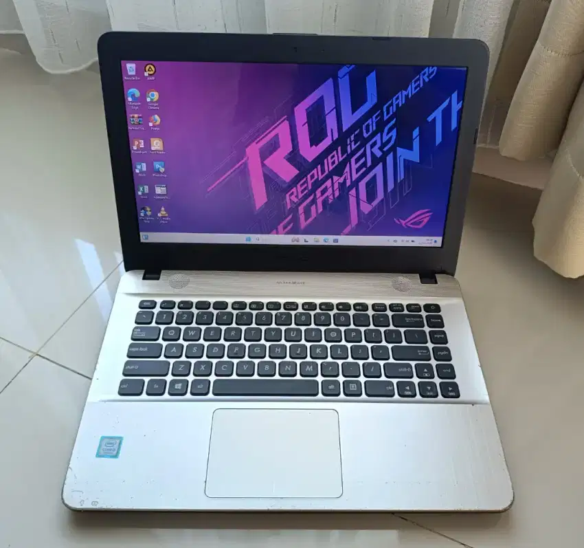 Laptop Asus Core i3 RAM 4GB SSD