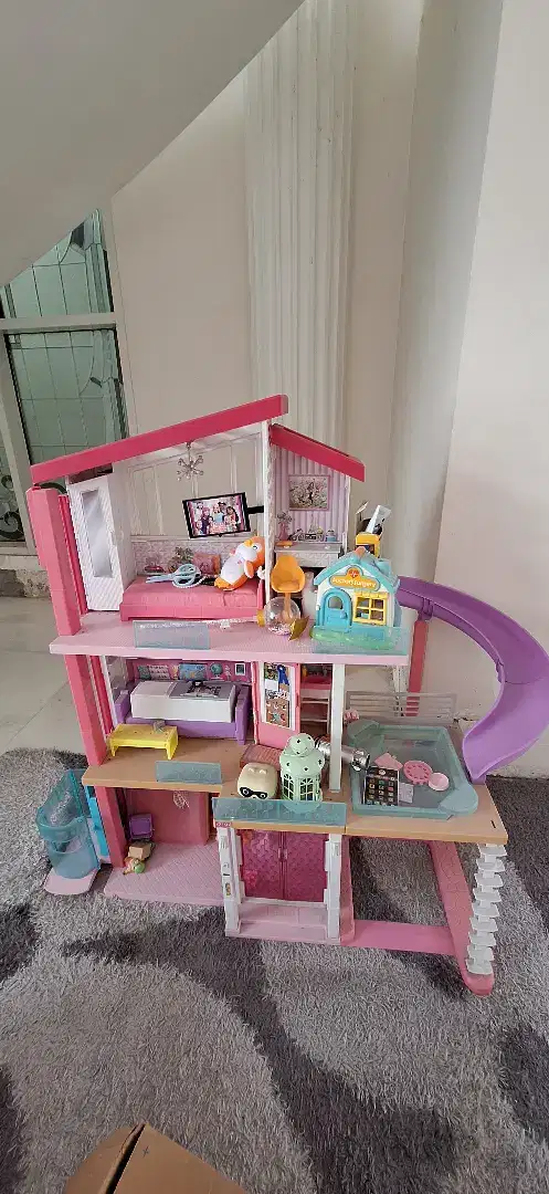 Mainan Rumah Barbie Kondisi Second