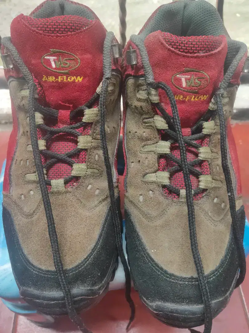 Sepatu Gunung/ Outdoor Original Tvas
