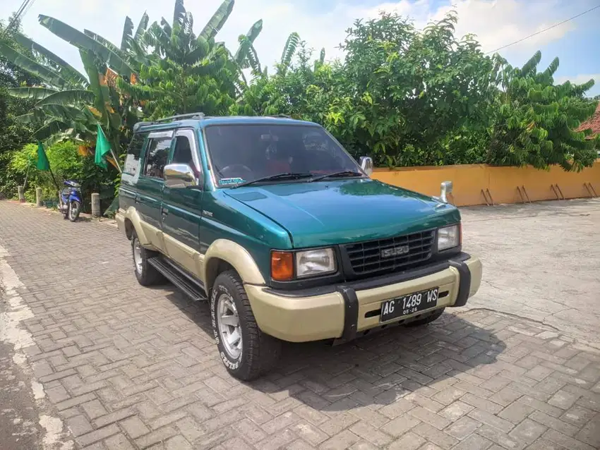 Isuzu Panther 2.5 Hi Sporty 1996 Plat AG budiono mobil bekas Sekoto