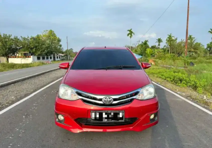 Toyota Etios Valco Type G 1.2 MT Thn 2015