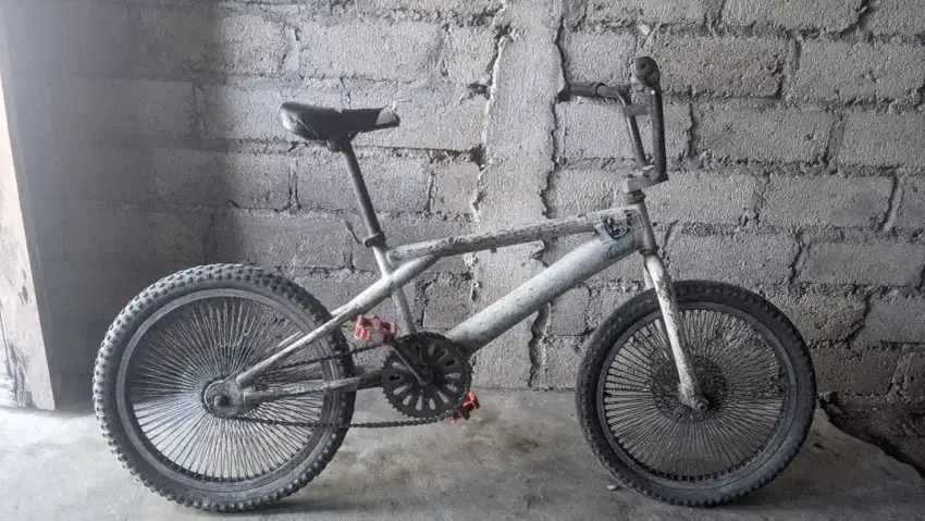 BMX POLYGON kuat