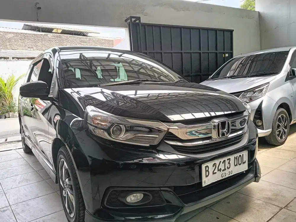 Honda mobilio  E matic dp 5
jt tahun 2019