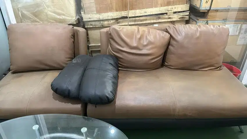 Sofa+ meja bekas ex kantor