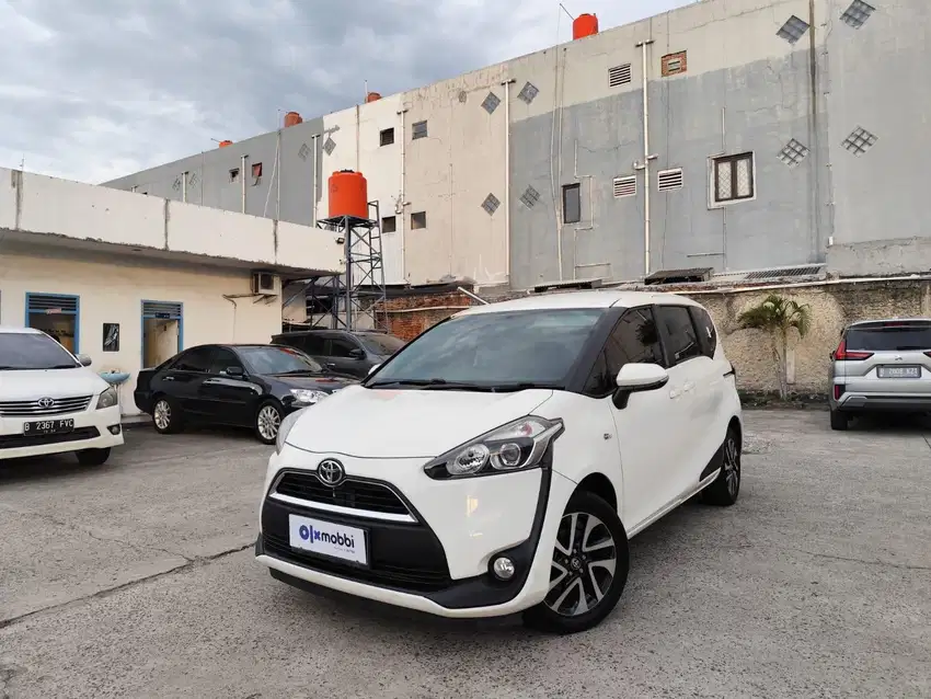 Pajak Panjang - Toyota Sienta 1.5 V Bensin-AT 2017