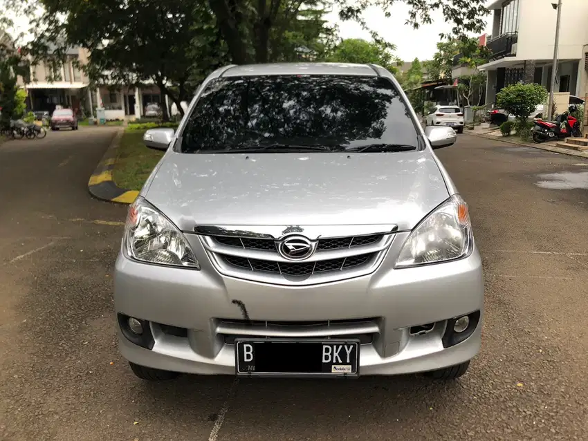 (Low Km)(CASH) DAIHATSU XENIA XI DELUXE 1.3 AT 2010