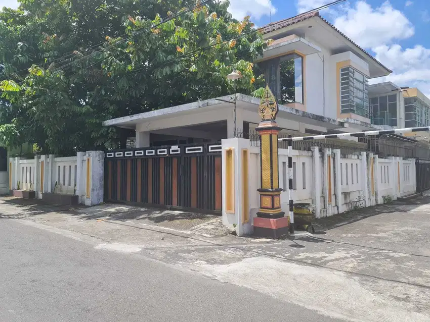 Rumah mewah minimalis modern di klaten kota