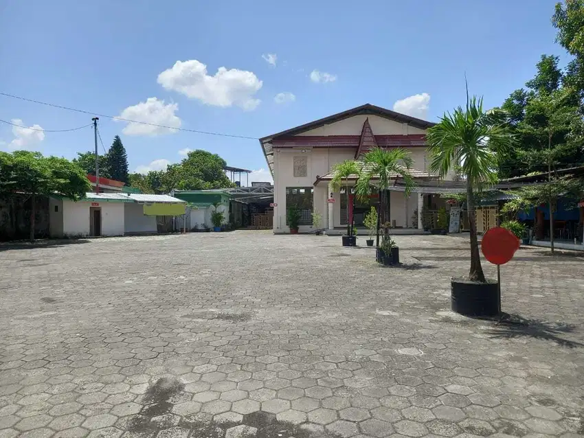 Gedung Murah Cocok Untuk Sports Swalayan Dan Expedisi Area Mantrijeron