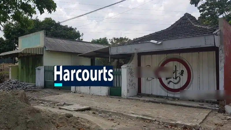 Rumah Strategis Pinggir Jalan Adi Sucipto Solo