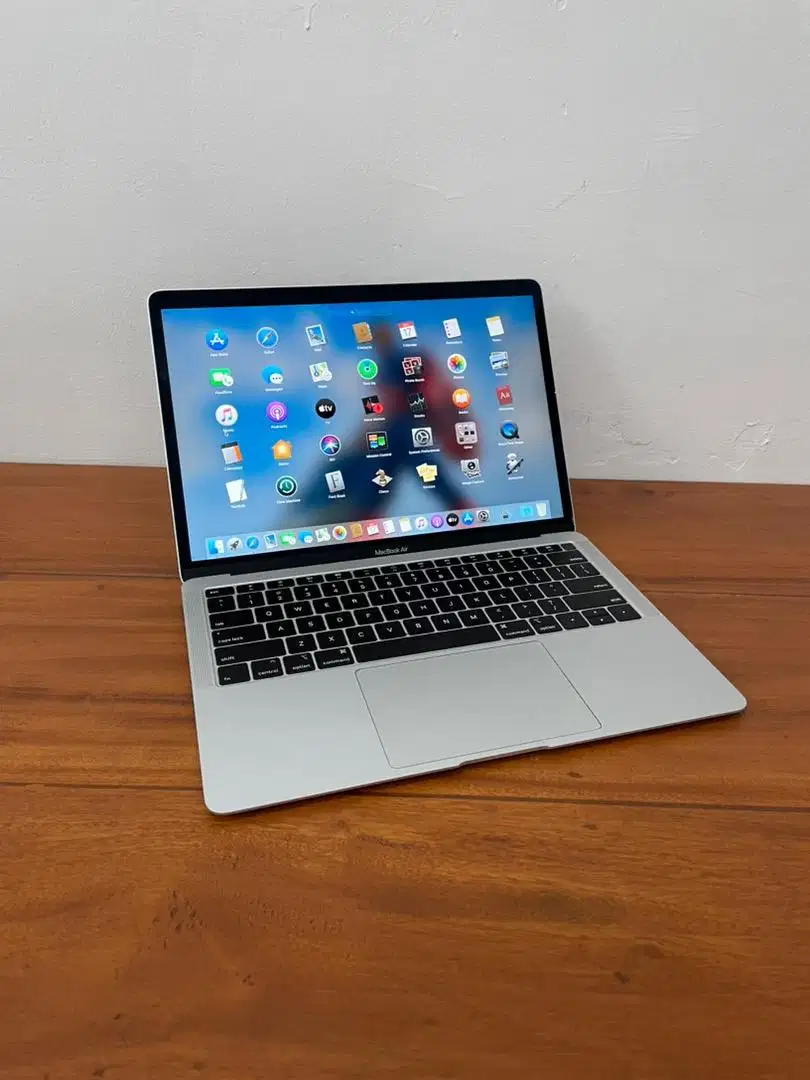 Macbook Air 2019 RAM 8 Gb Ssd 128 Gb Second Like New