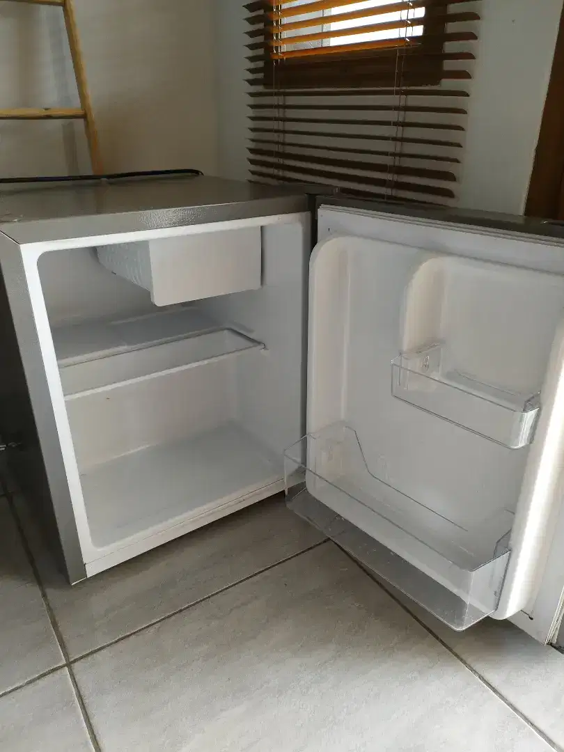 Mini bar kulkas