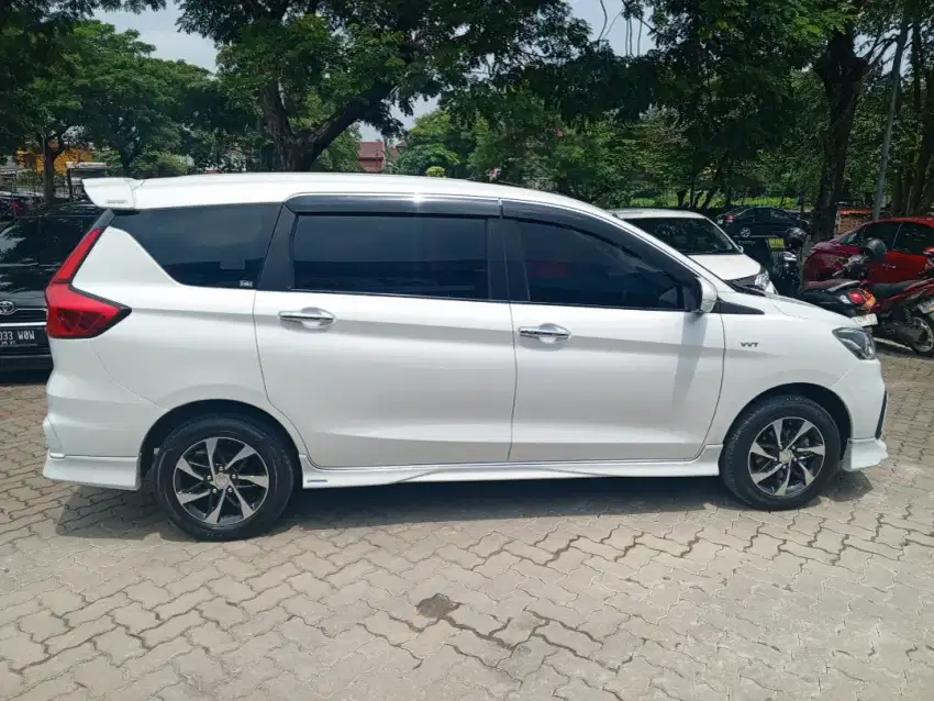 Suzuki Ertiga sport 1.5 at 2021 putih