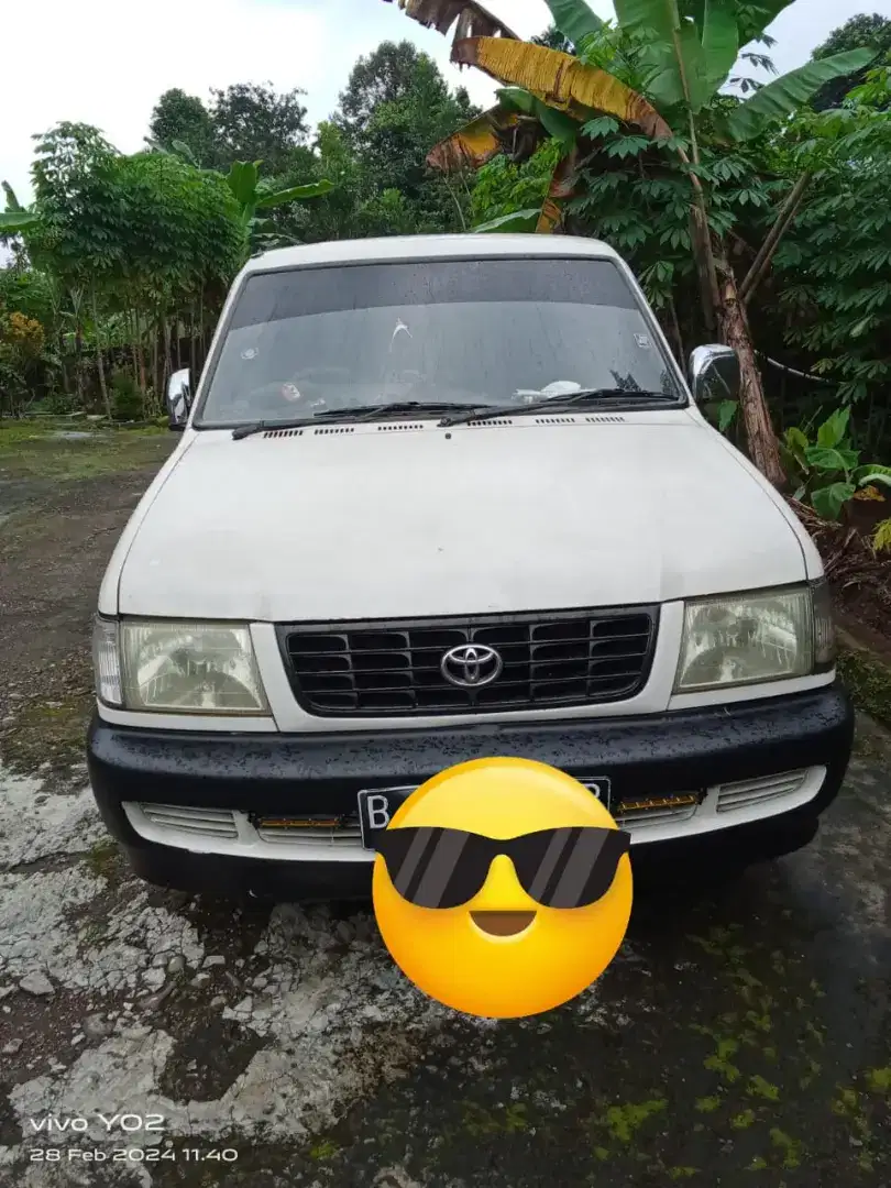 Toyota kijang 2001 SPRKF71