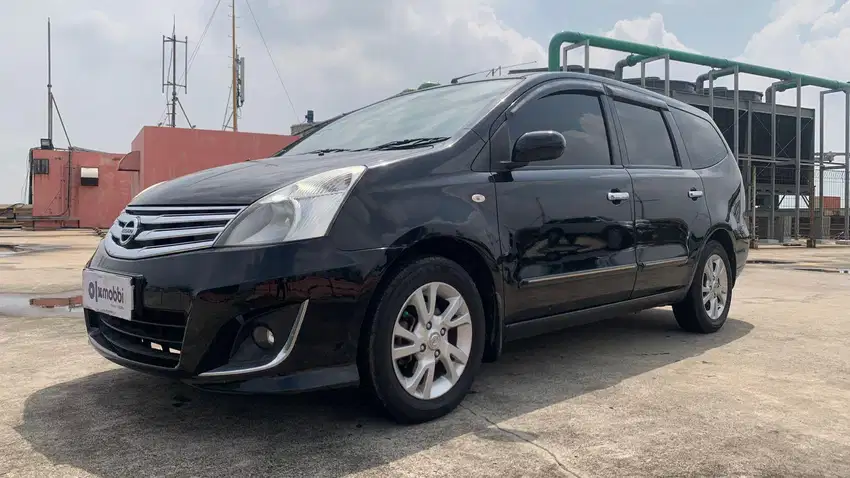 Pajak Panjang - Nissan Grand livina 1.5 XV Bensin-AT 2013