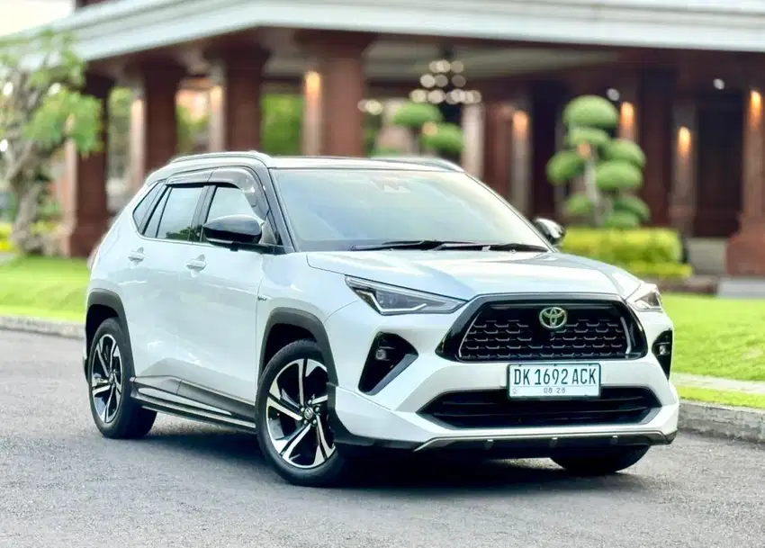 TOYOTA YARIS CROSS GR HYBRID TSS TWO TONE 2023 TERLENGKAP