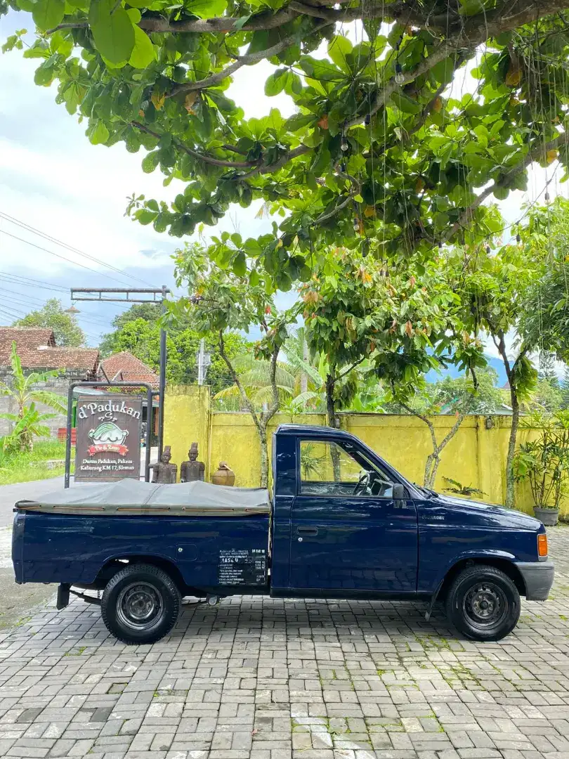 Dijual Isuzu Panther Pick Up 2.5 1997 istimewa