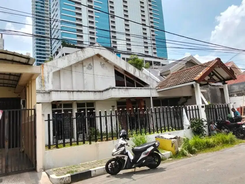 Dijual Rumah Dharmahusada Indah Timur  Surabaya