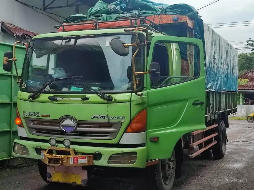 DIJUAL TRUK HINO LOHAN TAHUN 2005