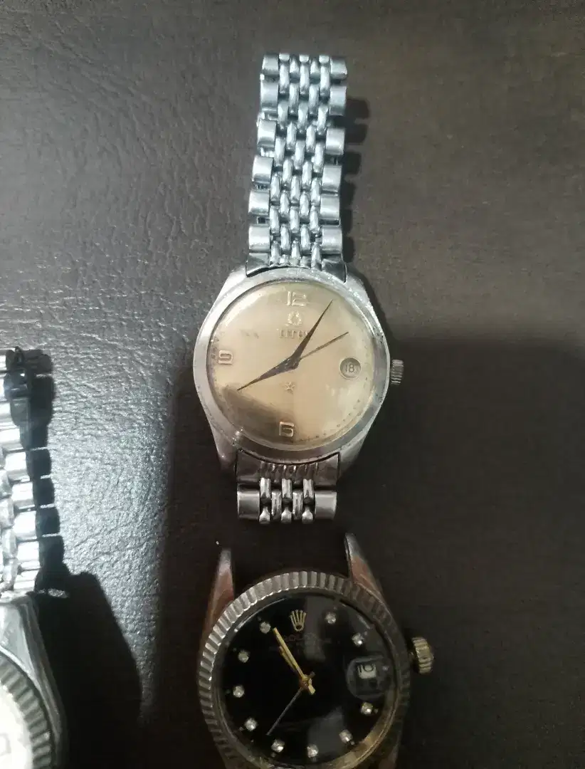 Di Jual jam kuno titus dan viko puter kedua nya dan rolex outomatic.