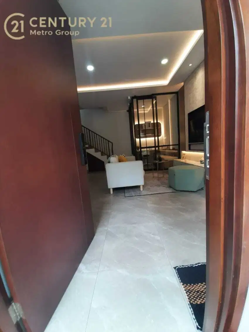 Jual Cepat Rumah Cantik Siap Huni 3 Lantai Bintaro Jakarta Selatan