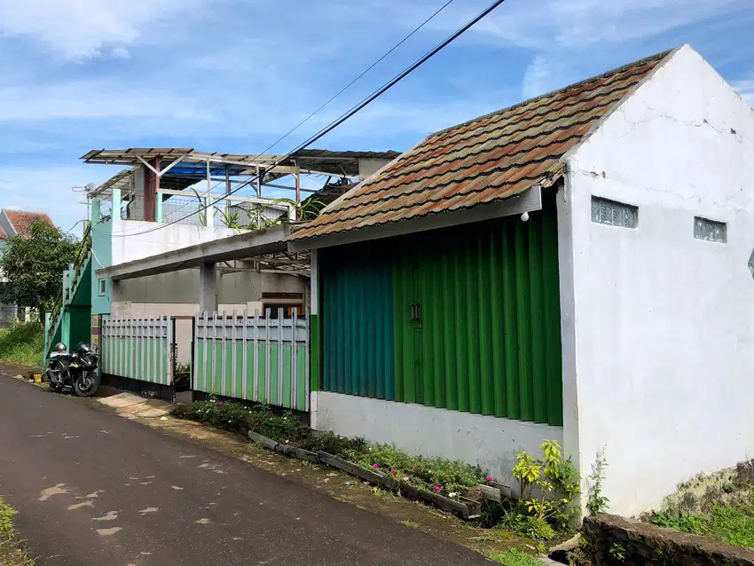 Rumah + Kolam + Kebun di Cianjur Kota